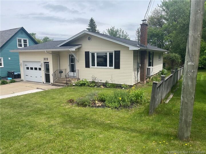 Property Photo:  222 Wedgewood  NB E1B 2E2 
