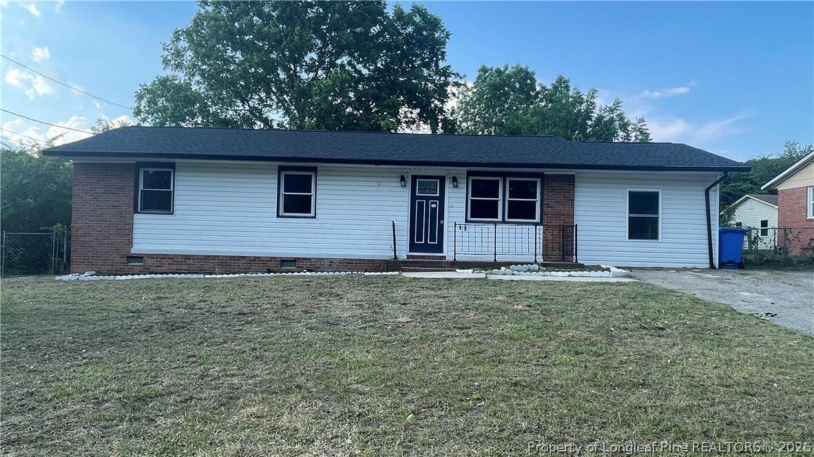 Property Photo:  6018 Elstree Place  NC 28314 