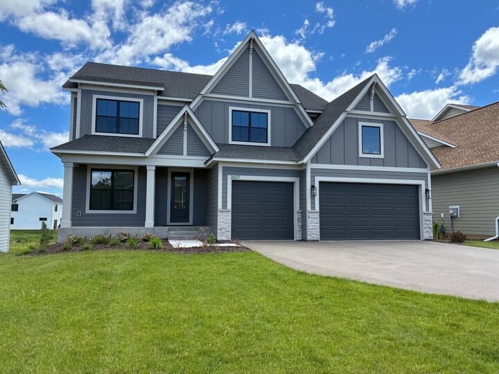 Property Photo: 3627 Knightsbridge Trail N MN 55042
