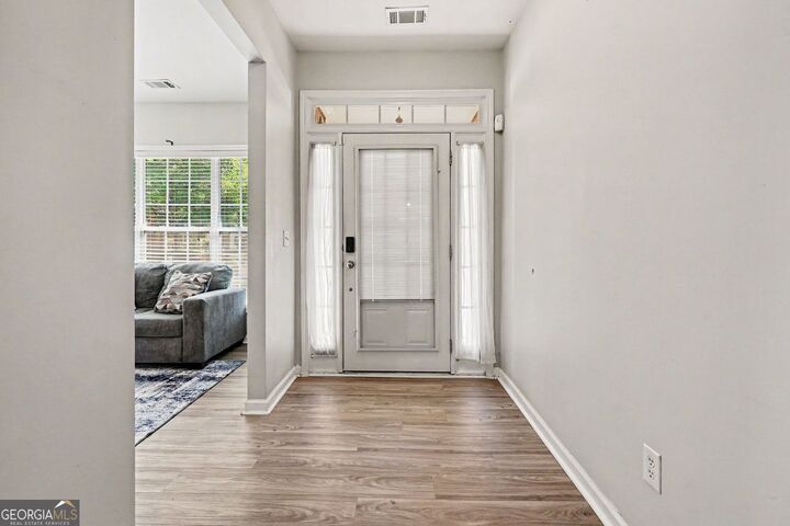 Property Photo: 1641 Hedington Court SE GA 30045