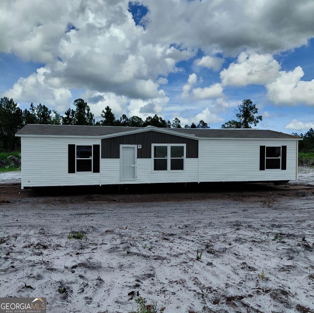 Property Photo: 1350 Dogwood Lane GA 31537