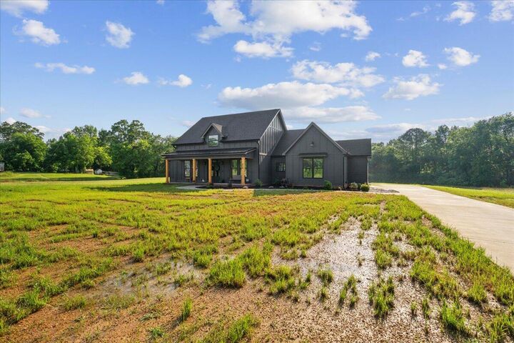 Property Photo: 816 Gordon Pond Road GA 30728