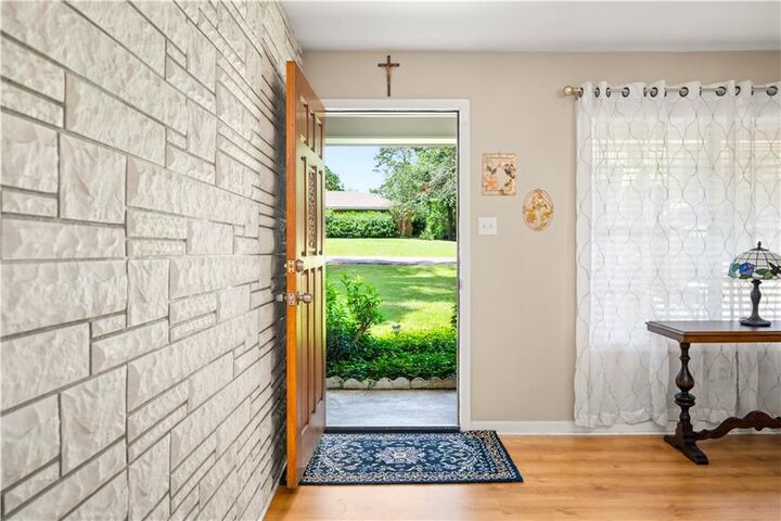Property Photo: 102 Lake Drive LA 71360