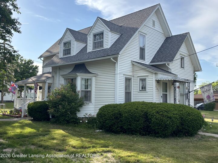 Property Photo: 903 N Chipman Street MI 48867