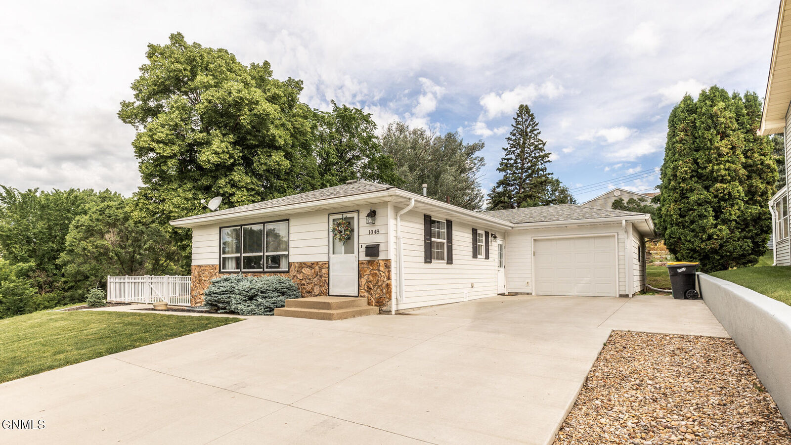 Property Photo:  1048 Avenue B W  ND 58501 