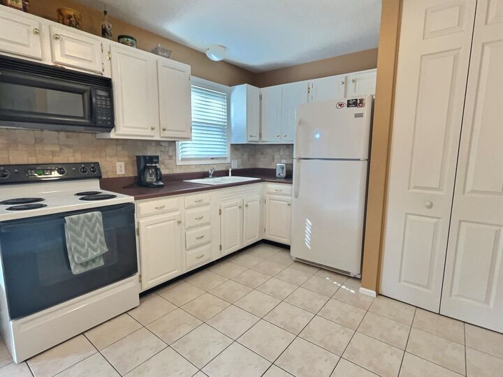 Property Photo:  3826 Buckland Sq  KY 42301 