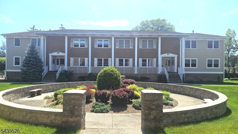 Property Photo:  105 Newark Pompton Tpke 13  NJ 07440 