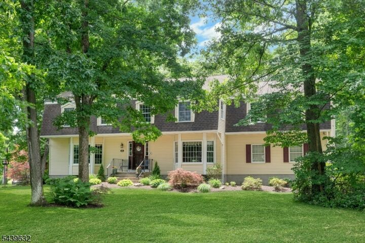 Property Photo:  20 Lark Ln  NJ 07438 