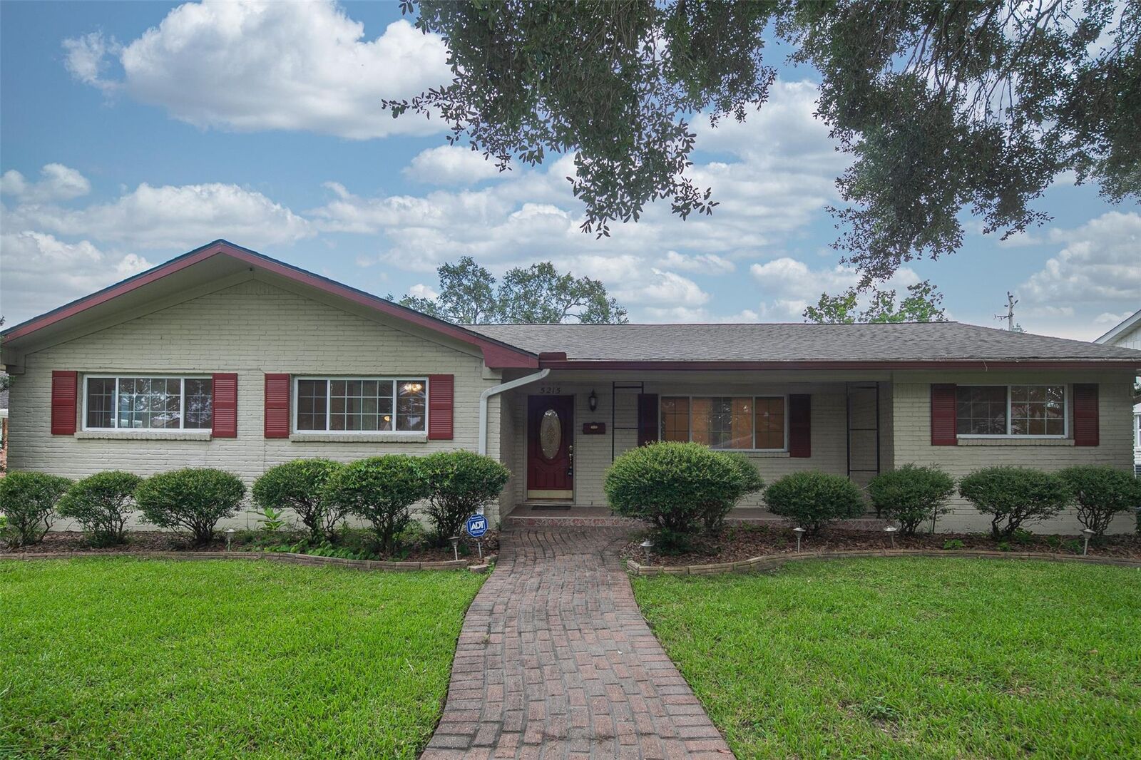 Property Photo: 5215 Cheena Drive TX 77096