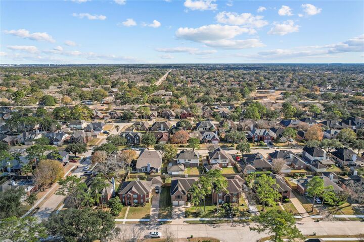 Property Photo: 2405 Evergreen Drive TX 77581