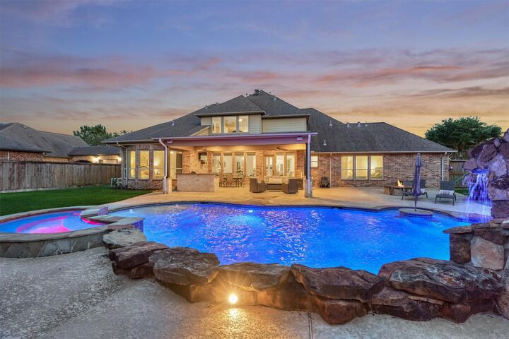 Property Photo: 21322 Refuge Creek Drive TX 77433