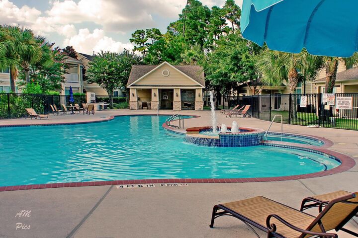 Property Photo:  13600 Breton Ridge Street 20B  TX 77070 