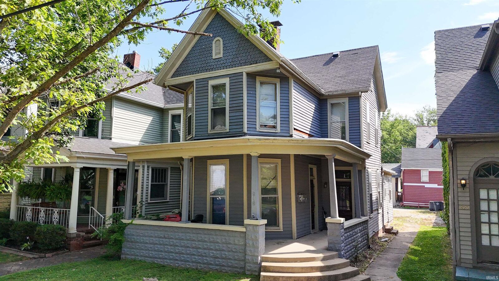 Property Photo:  818 SE Riverside Drive  IN 47713 