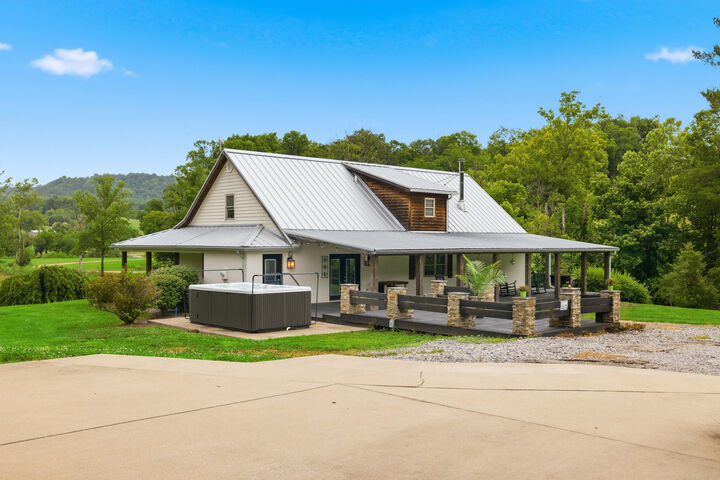 Property Photo: 17412 Forkland Road KY 40328