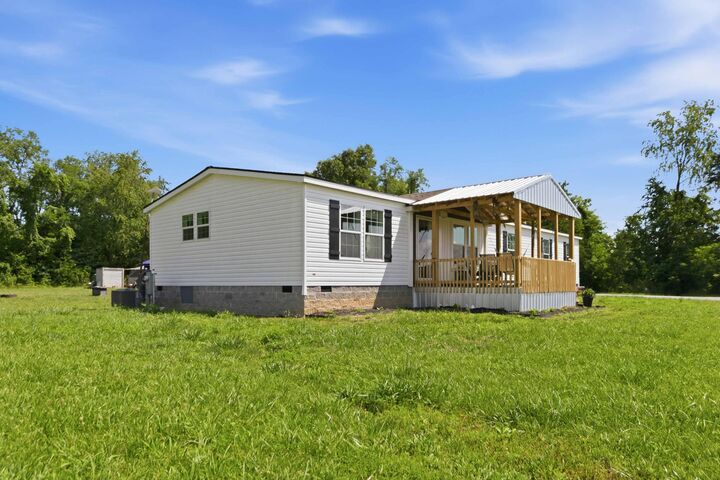 Property Photo:  1381 Cowan Road  KY 40484 