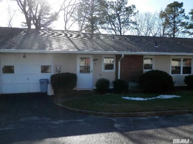 Property Photo:  114 Exmore Court 114C  NY 11961 