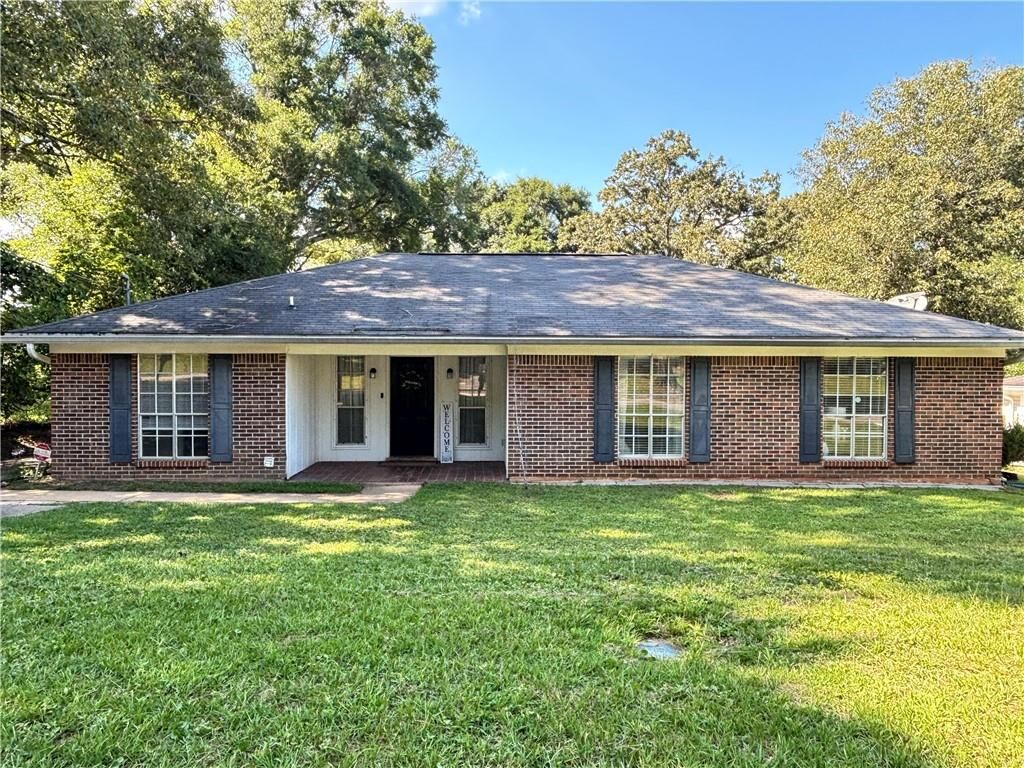 Property Photo: 7860 Country Drive AL 36619