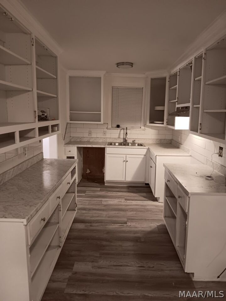 Property Photo:  2454 Woodlawn Street  AL 36106 
