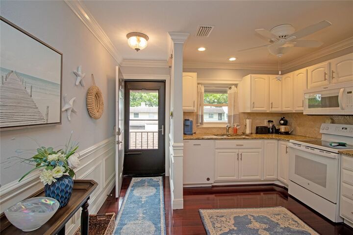 Property Photo:  1100 E Bay Drive 104  FL 33770 