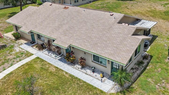Property Photo:  1906 Canterbury Lane 26  FL 33573 