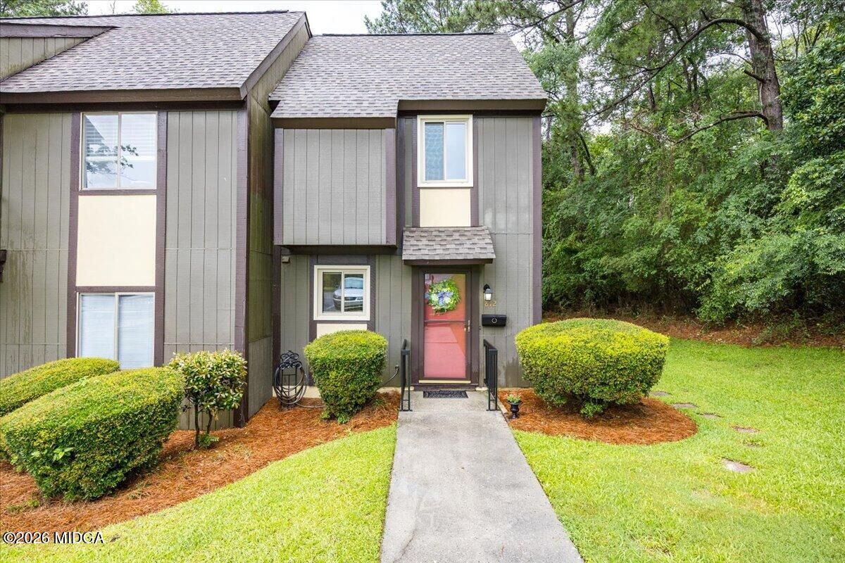 Property Photo: 812 Willow Creek Drive GA 31204