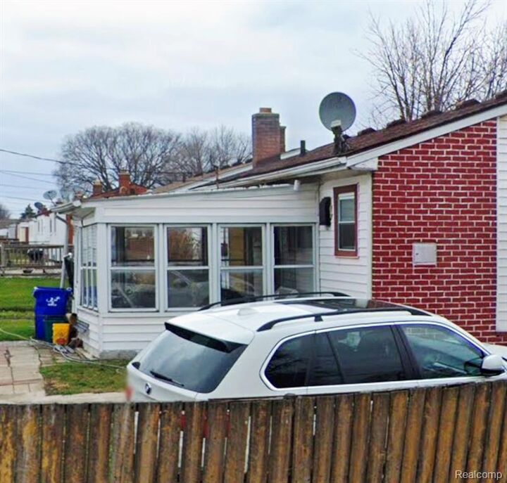 Property Photo:  11901 Bloom Street  MI 48212 2850 