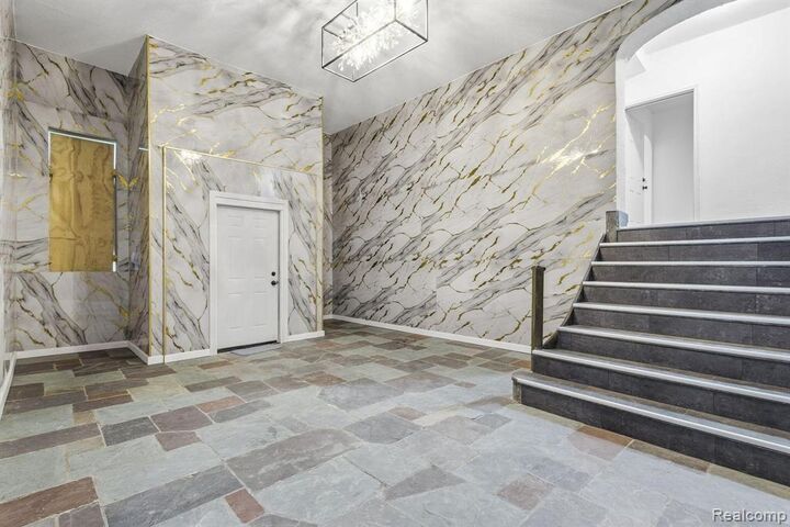 Property Photo: 3295 Rochester Street 3 MI 48206