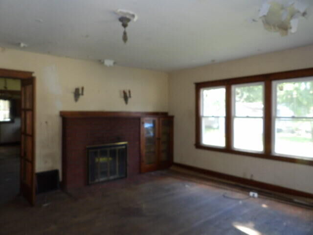 Property Photo:  709 S Main Street  MI 49093-1735 