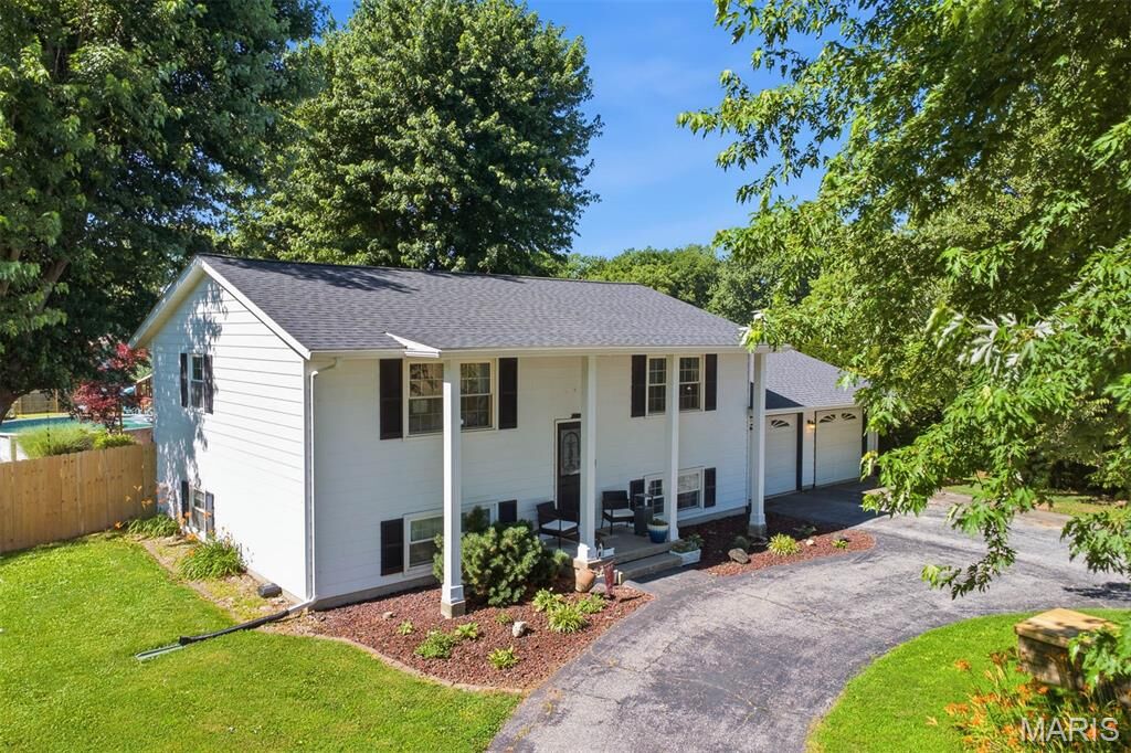 Property Photo:  10904 Lake Road  IL 62249 