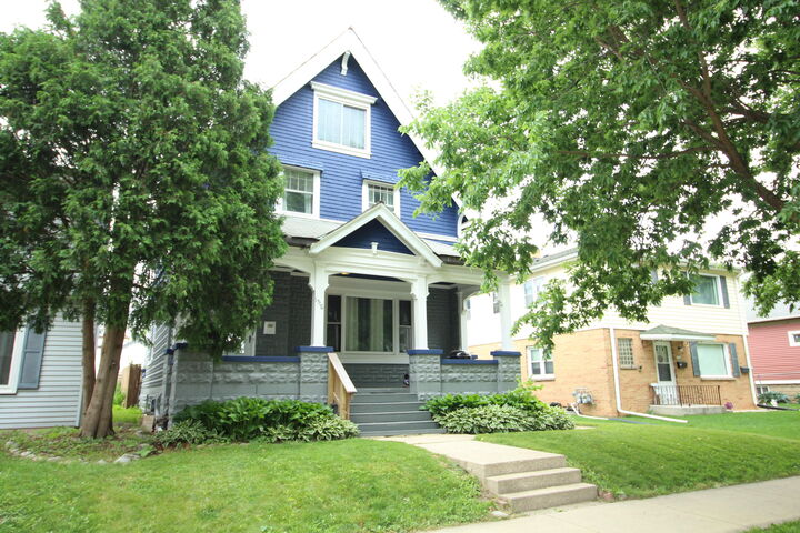 Property Photo:  1516 S 78th St  WI 53214 