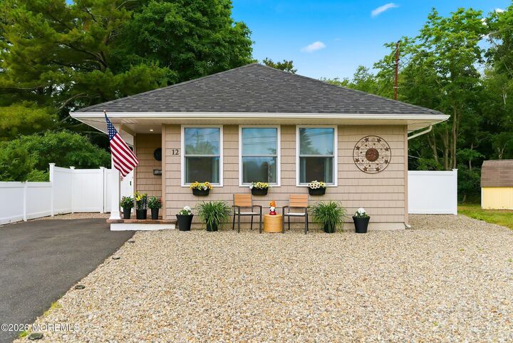 Property Photo:  12 Pocono Place  NJ 08753 