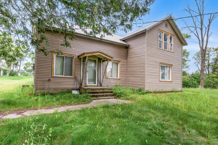 Property Photo:  959 165th Avenue  MI 49639 