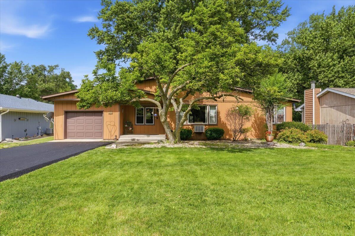 Property Photo: 39576 N Petite Pass IL 60002