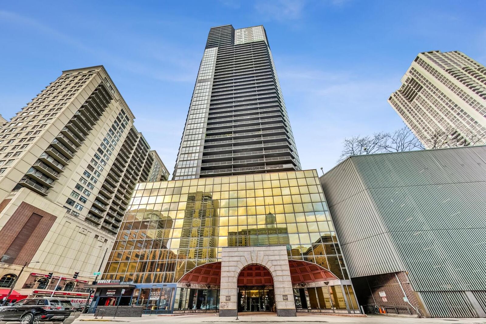 Property Photo:  10 E Ontario Street 4808  IL 60611 