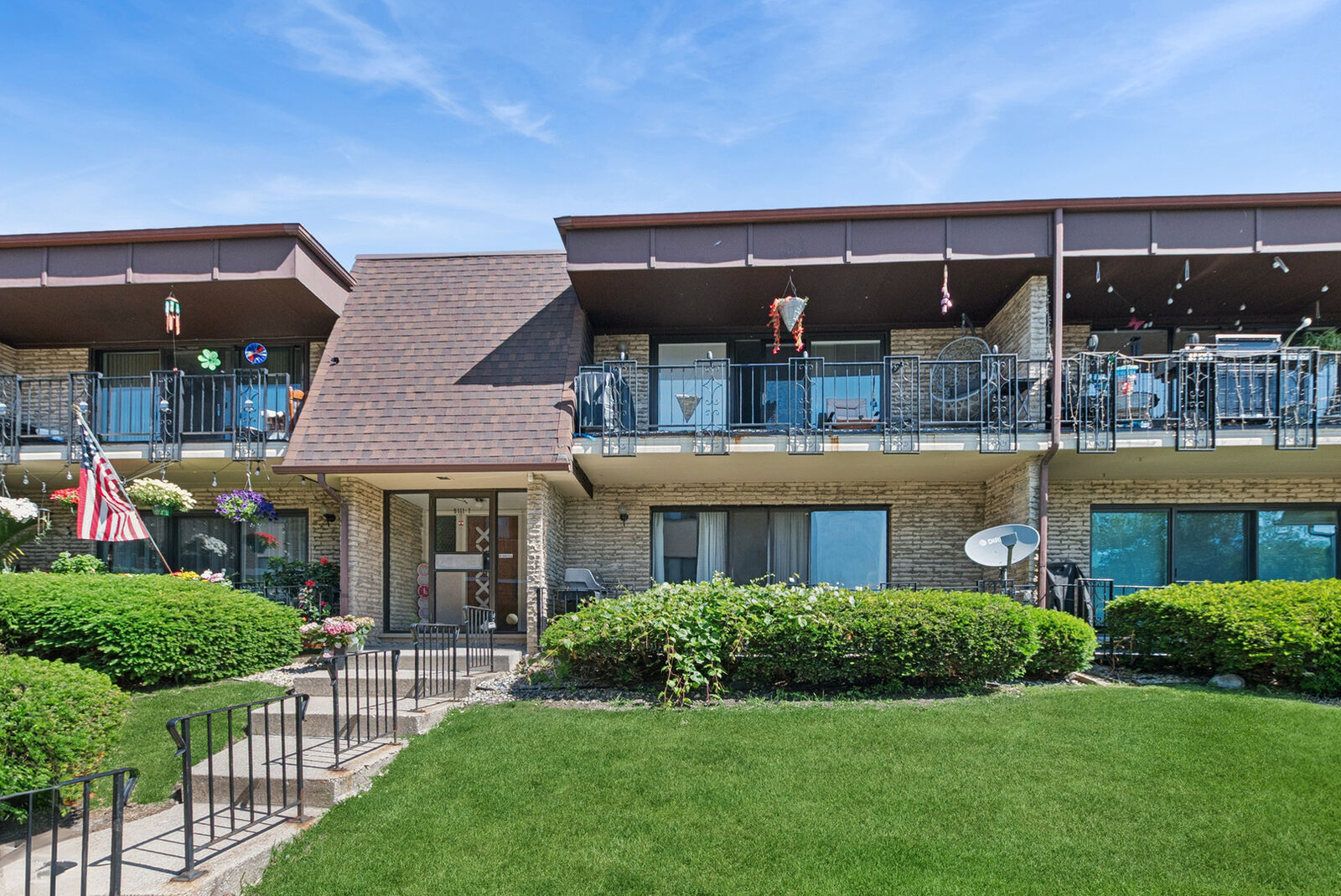 Property Photo:  9111 S Roberts Road 7C  IL 60457 