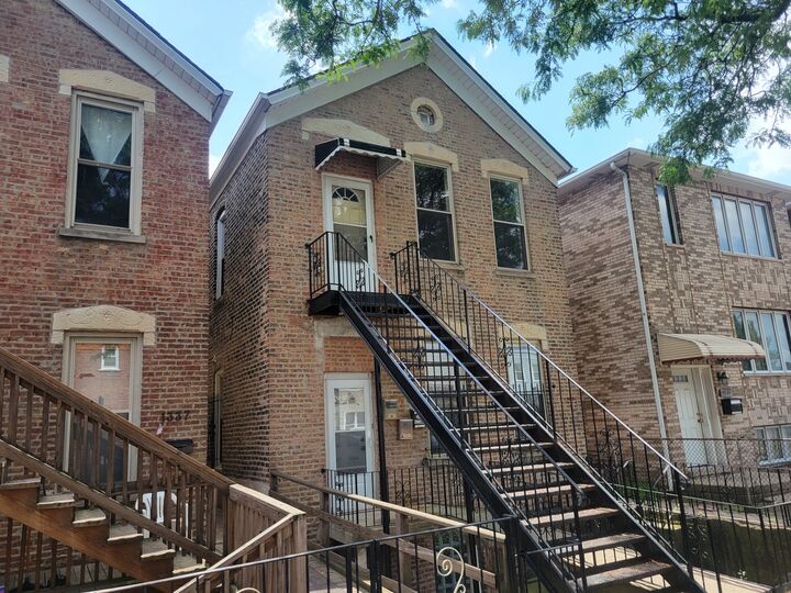 Property Photo: 1339 W 31st Street IL 60608