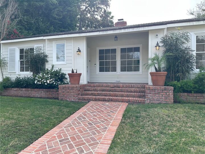 Property Photo: 15440 Dickens Street CA 91403