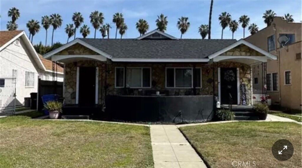 Property Photo: 4508 7th CA 90043