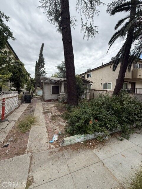 Property Photo:  482 E Santa Anita Avenue  CA 91501 