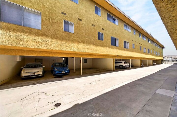Property Photo:  15205 S Budlong Avenue 19  CA 90247 