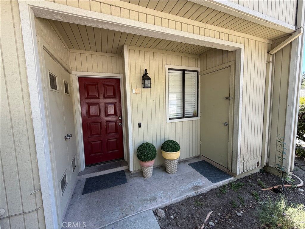 Property Photo:  630 Sycamore  CA 91711 