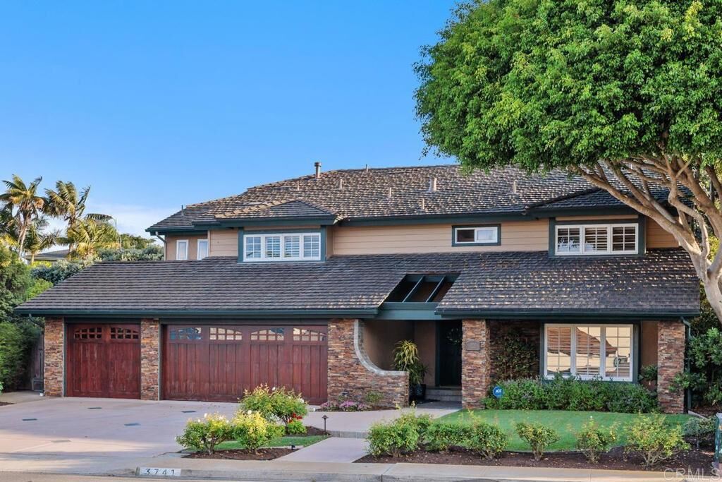 Property Photo:  3741 Southernwood Way  CA 92106 