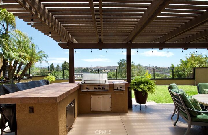 Property Photo:  28752 Charreadas  CA 92677 