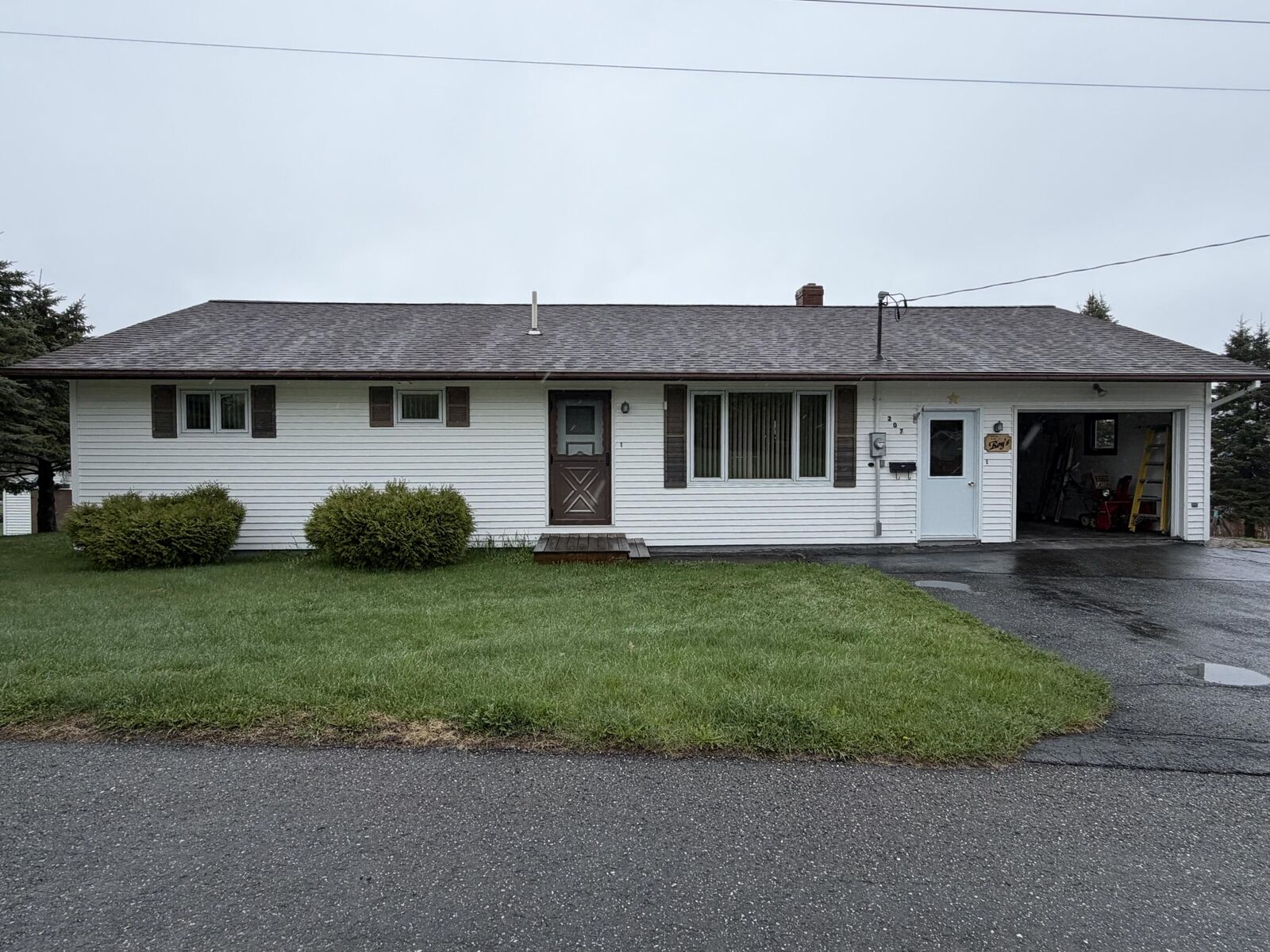 Property Photo:  207 7th Avenue  ME 04756 