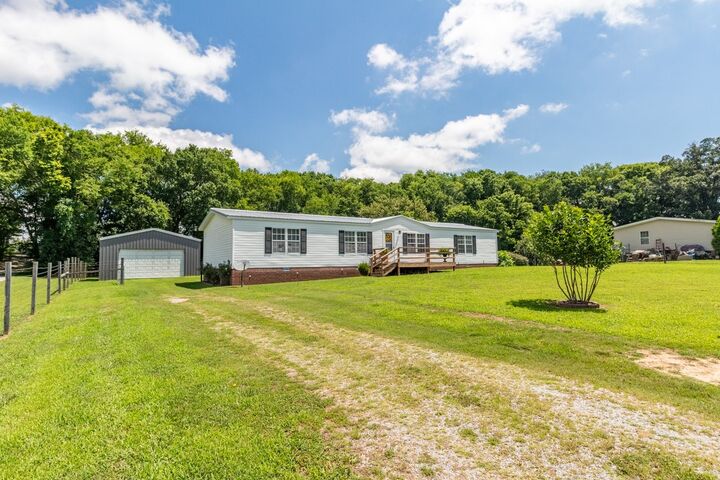 Property Photo: 1720 John Sharp Rd TN 37174