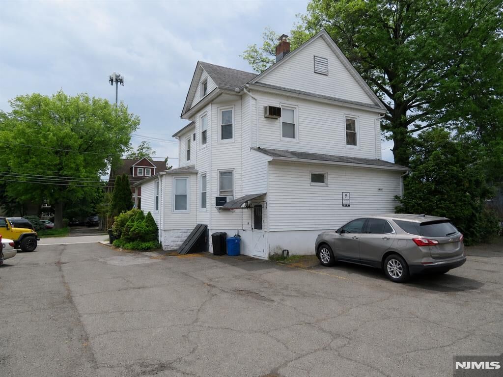 Property Photo:  12 Bergen Street  NJ 07675 