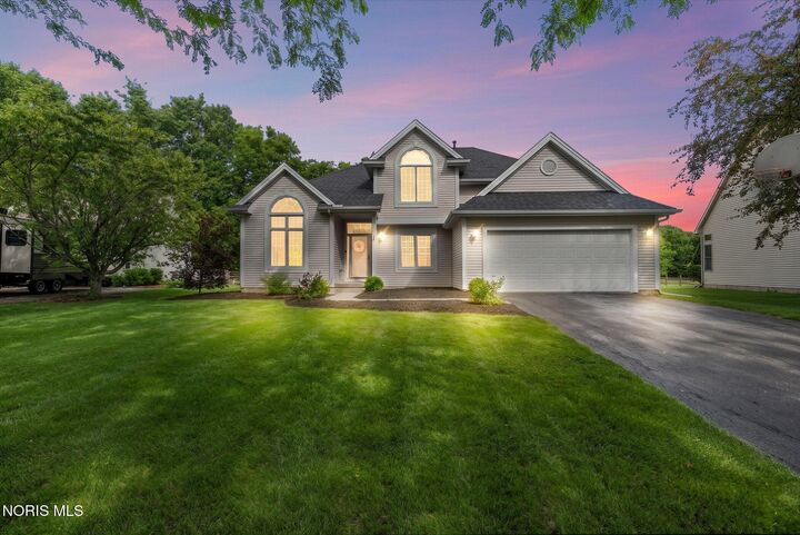 Property Photo:  780 Hunters Run  OH 43551 