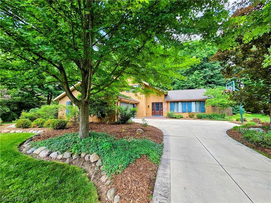 Property Photo: 30020 Sequoia Trail OH 44145