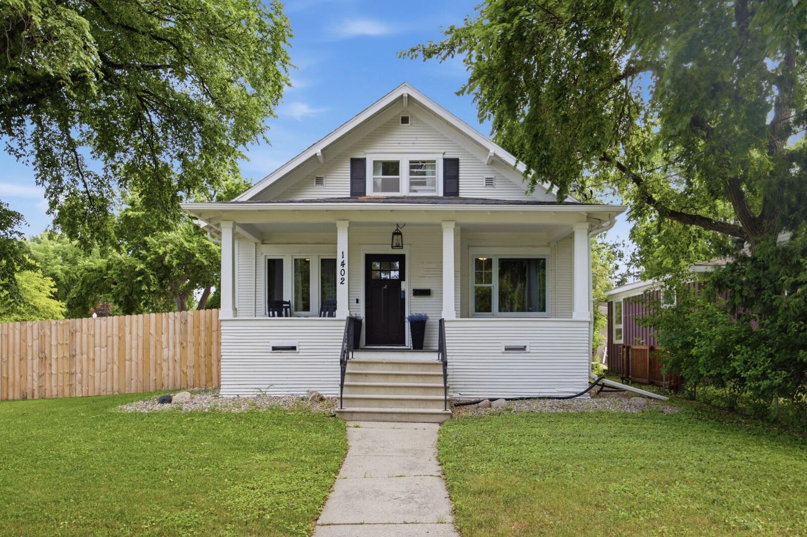 Property Photo:  1402 8th Avenue S  ND 58103 