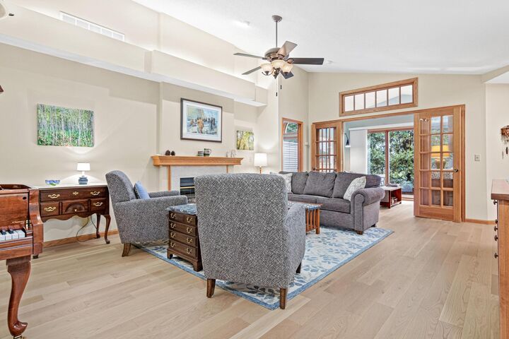 Property Photo:  545 Lovell Avenue  MN 55113 